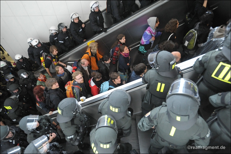 Blockupy Frankfurt: Blockade, Aktion, Demonstration